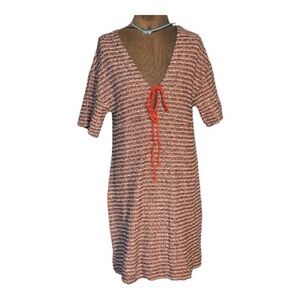 Chic Striped Knit Dress with Red Accent Zara Trafaluc
Made in Marco
